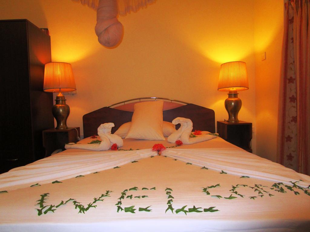 Hotel Shalini Anuradhapura Quarto foto